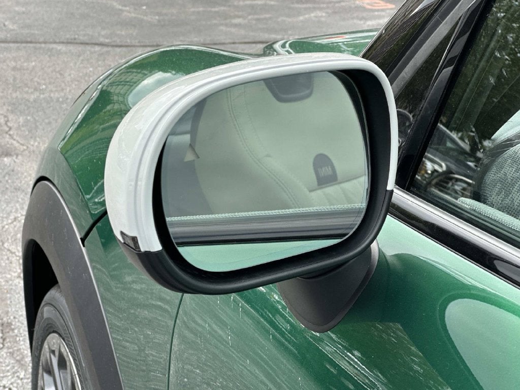 2027 MINI Cooper C Hardtop 4 Door Signature Plus