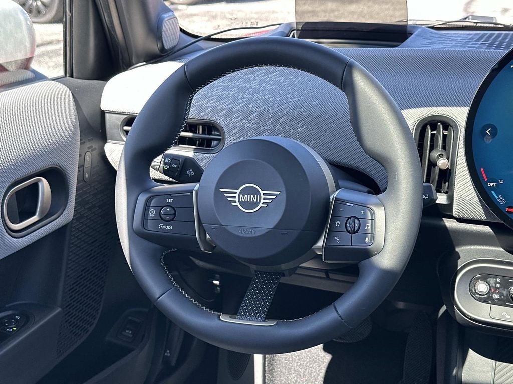 2026 MINI 4 DOOR ICONIC