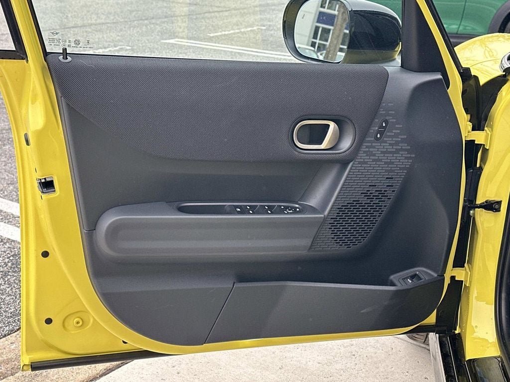 2026 MINI 4 Door Cooper S Iconic