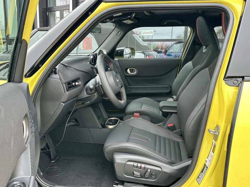 2026 MINI 4 Door Cooper S Iconic