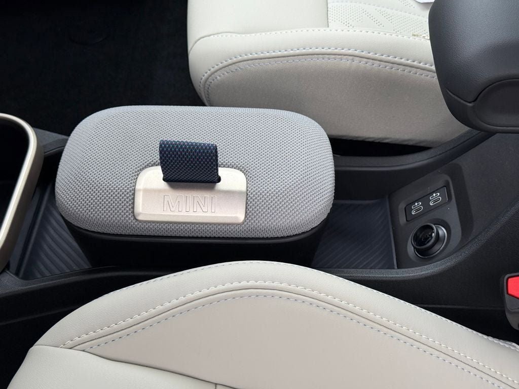 2026 MINI Cooper S Signature Plus Hardtop 4 Door