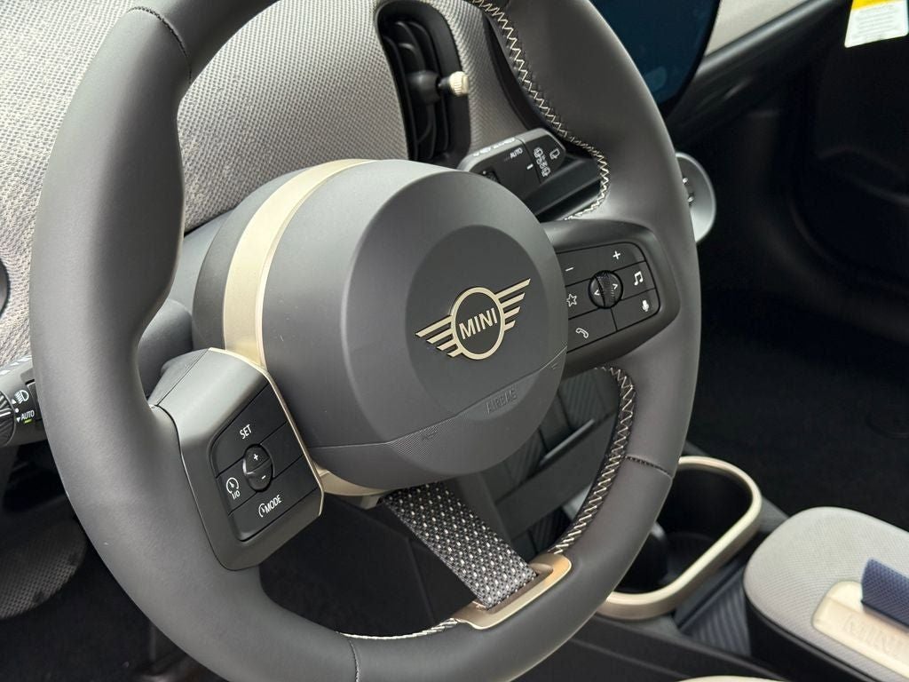 2026 MINI Cooper S Signature Plus Hardtop 4 Door