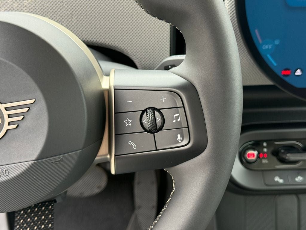 2026 MINI Cooper S Signature Plus Hardtop 4 Door