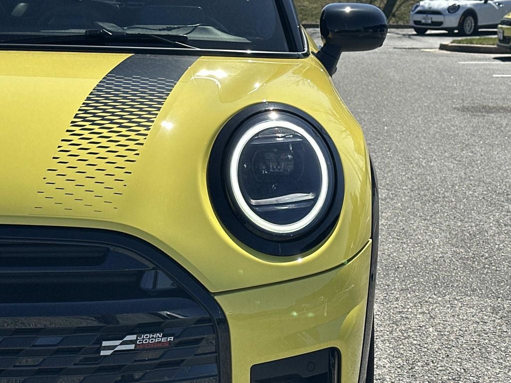2026 MINI 4 DOOR ICONIC