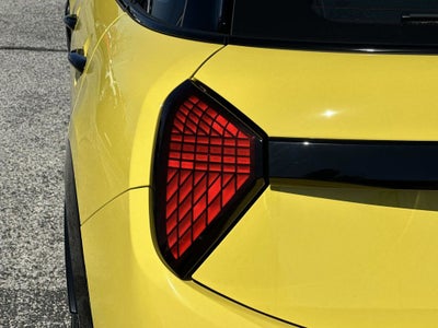 2026 MINI 4 DOOR ICONIC