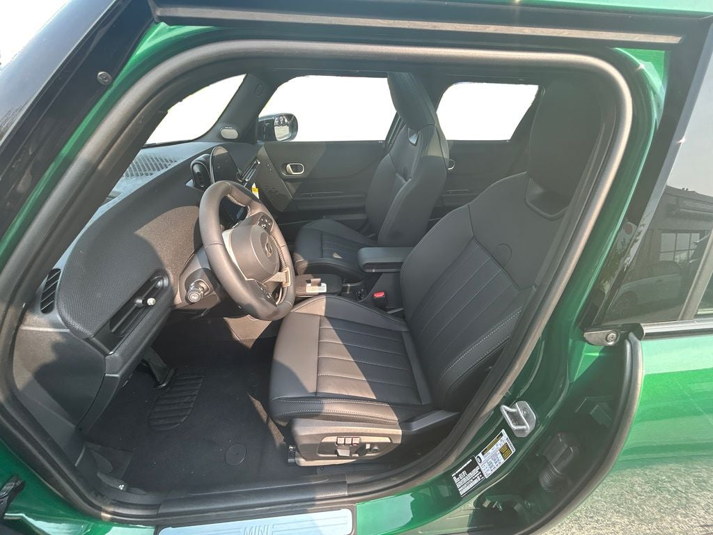 2026 MINI Cooper S Hardtop 4 Door Iconic