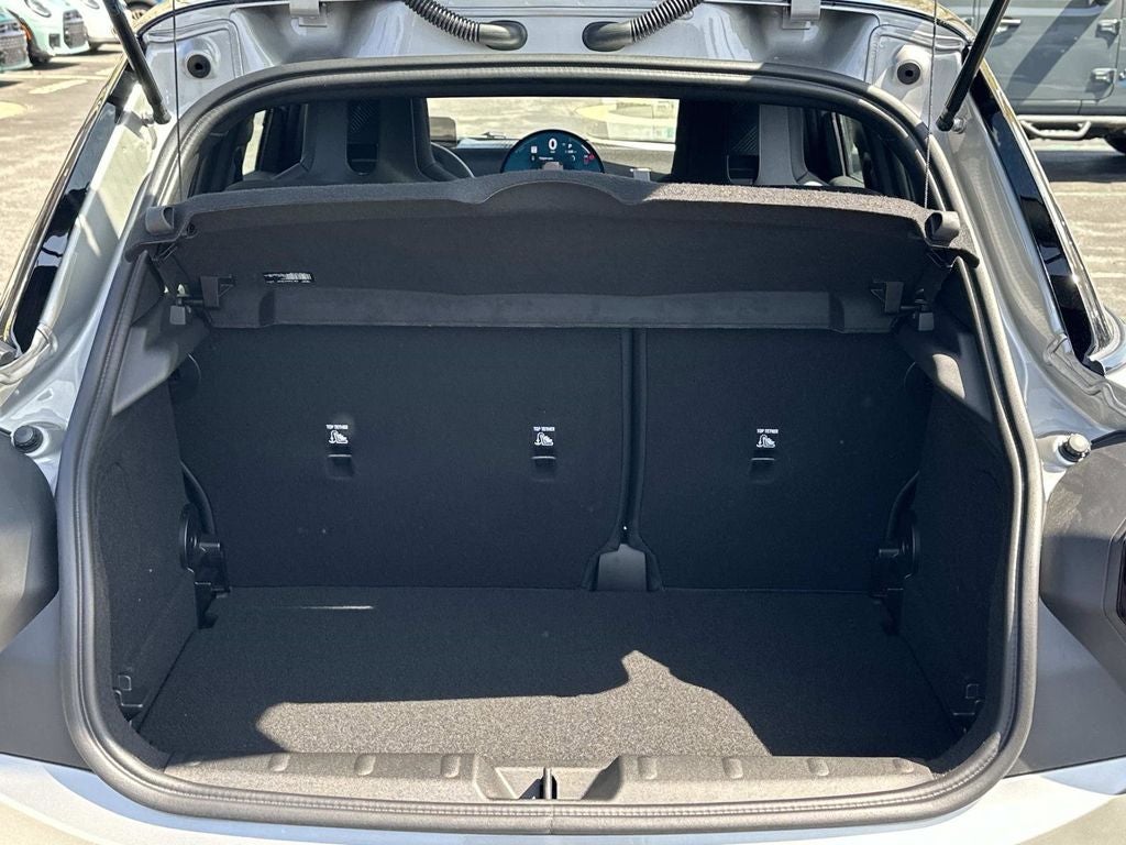 2026 MINI 4 Door Cooper S Iconic