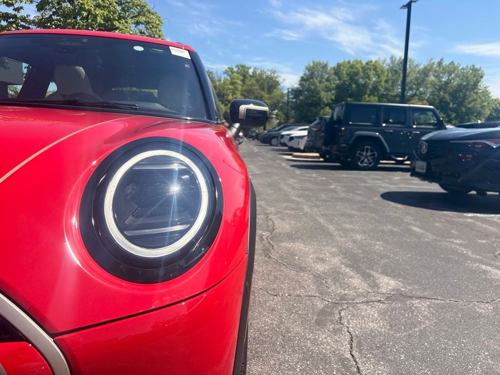 2026 MINI Cooper S Hardtop 4 Door Iconic