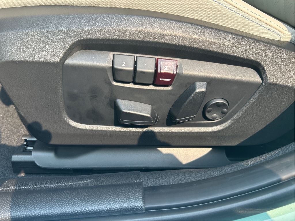 2026 MINI Cooper S Hardtop 4 Door Signature Plus