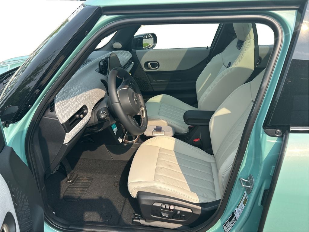 2026 MINI Cooper S Hardtop 4 Door Signature Plus