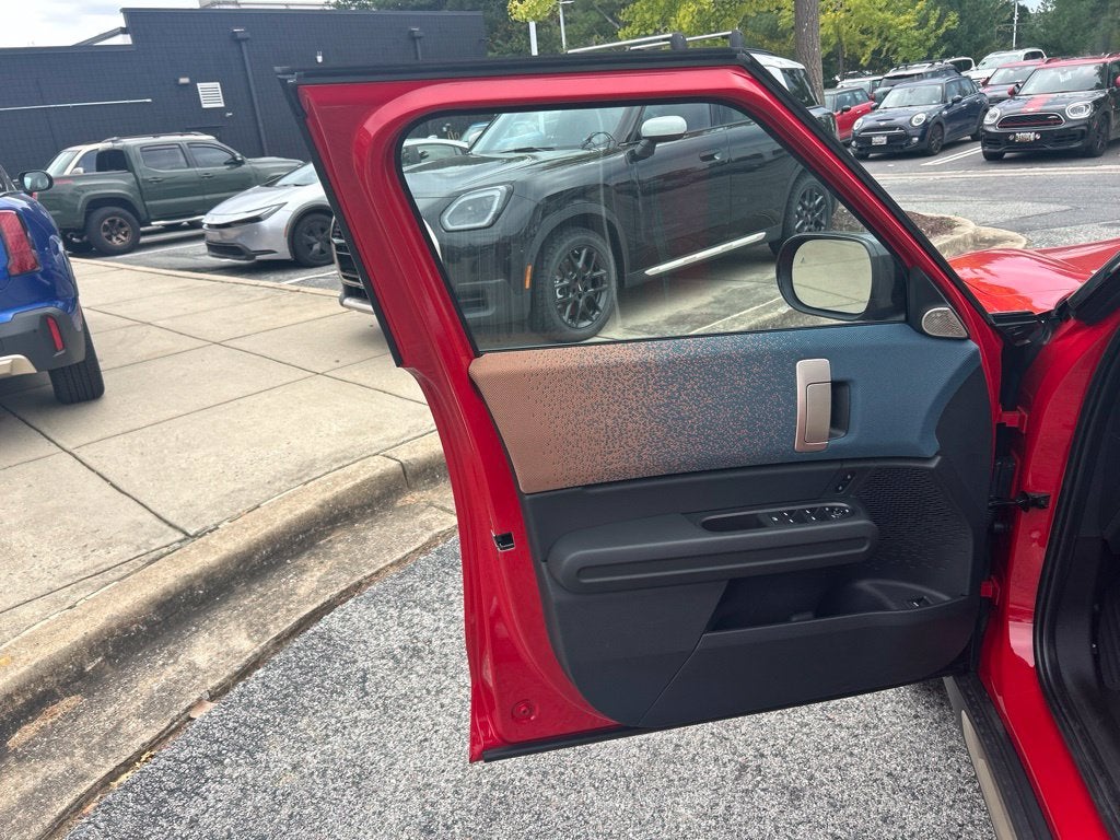 2027 MINI Cooper S Countryman Iconic ALL4