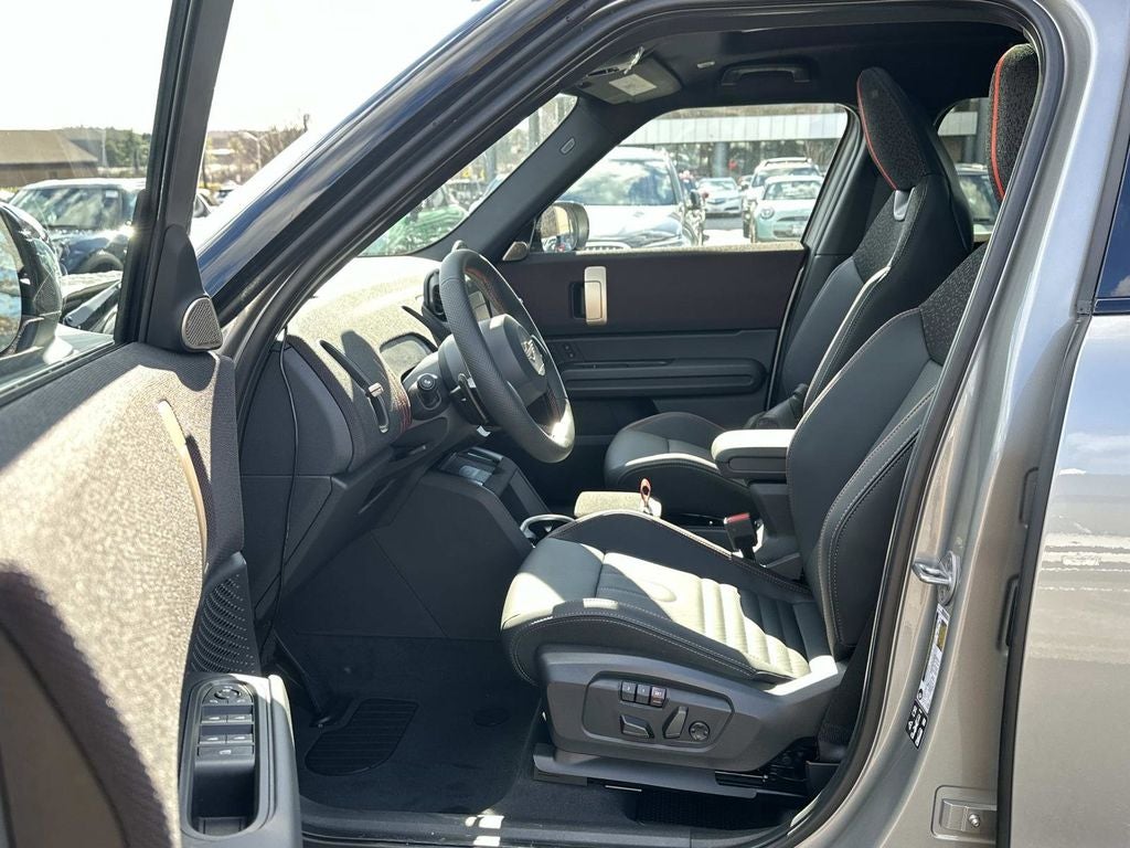 2026 MINI COUNTRYMAN ICONIC