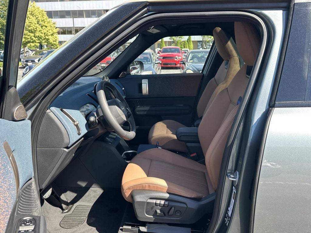 2027 MINI Cooper S Countryman ALL4 Signature Plus