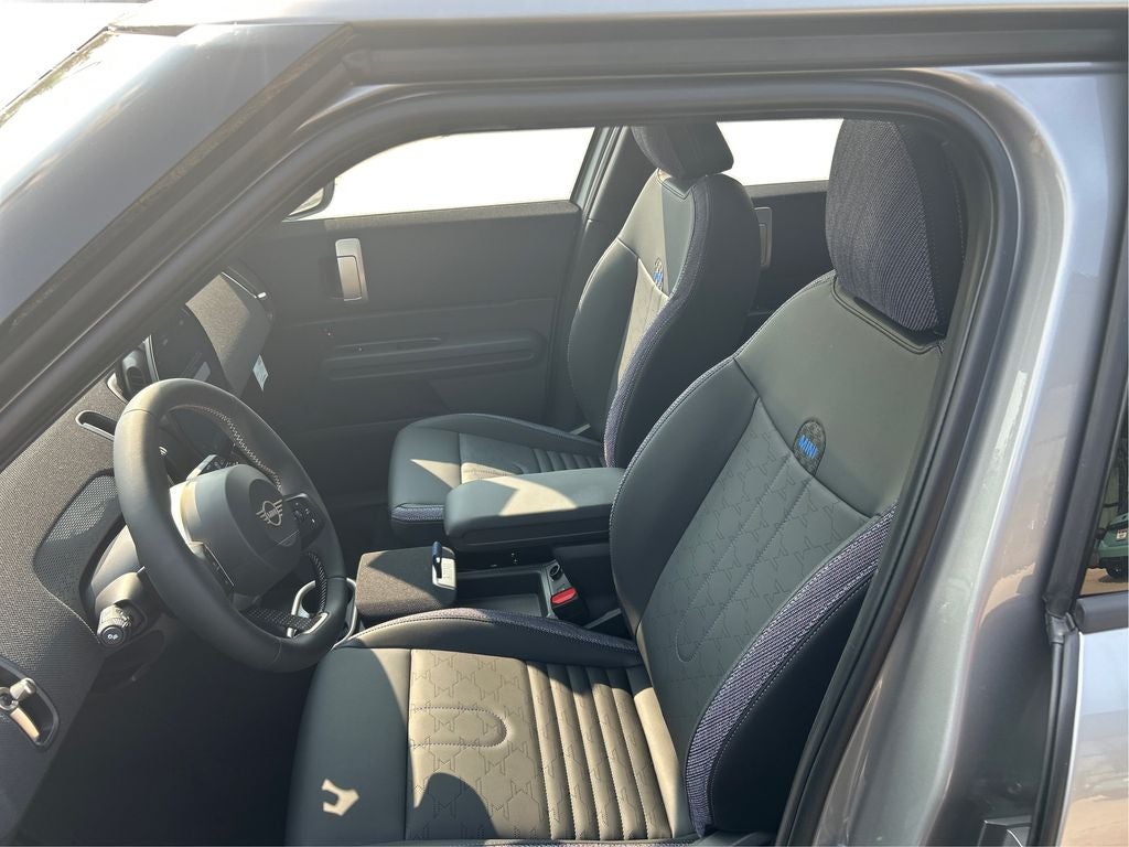2027 MINI Cooper S Countryman ALL4 Signature Plus