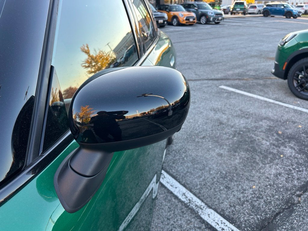 2027 MINI COUNTRYMAN ICONIC
