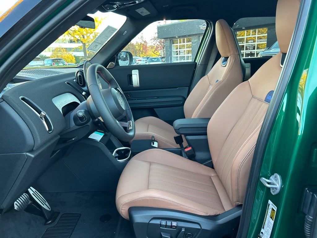 2027 MINI COUNTRYMAN ICONIC
