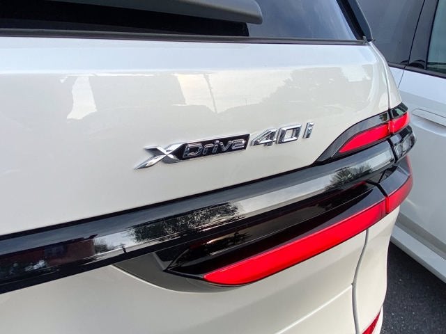2027 BMW X7 xDrive40i