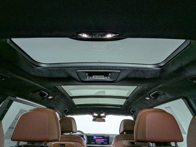 2027 BMW X7 M60i