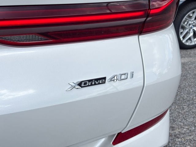 2027 BMW X6 xDrive40i