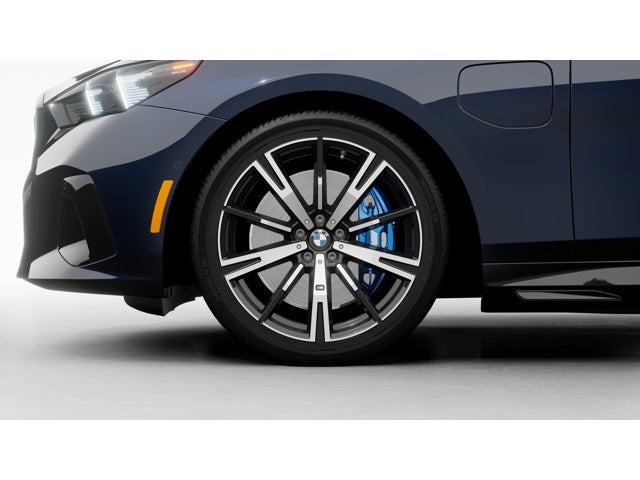 2026 BMW 5 Series 550e xDrive