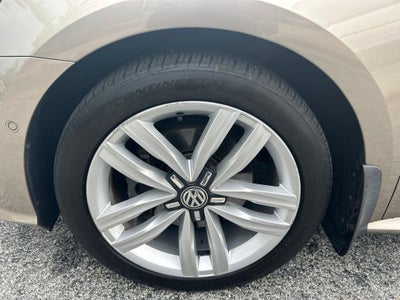 2016 Volkswagen Passat SEL Premium