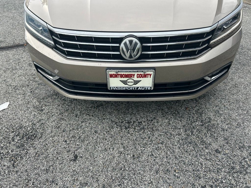 2016 Volkswagen Passat SEL Premium
