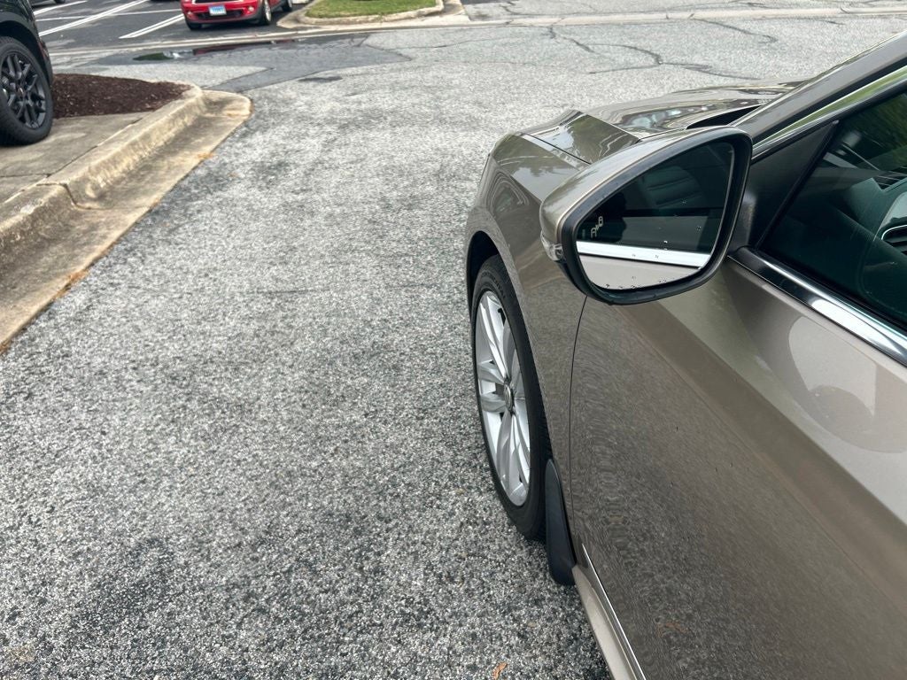 2016 Volkswagen Passat SEL Premium