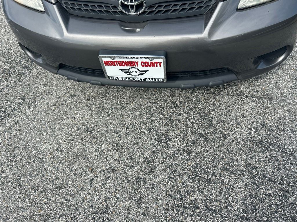 2005 Toyota Matrix Base