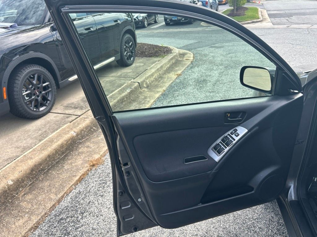 2005 Toyota Matrix Base