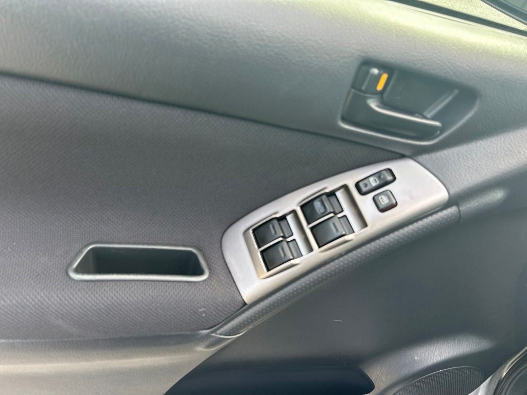 2005 Toyota Matrix Base