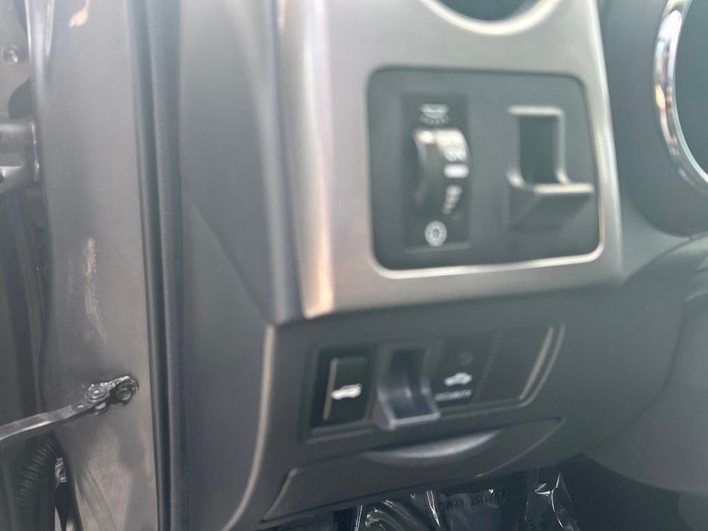 2005 Toyota Matrix Base