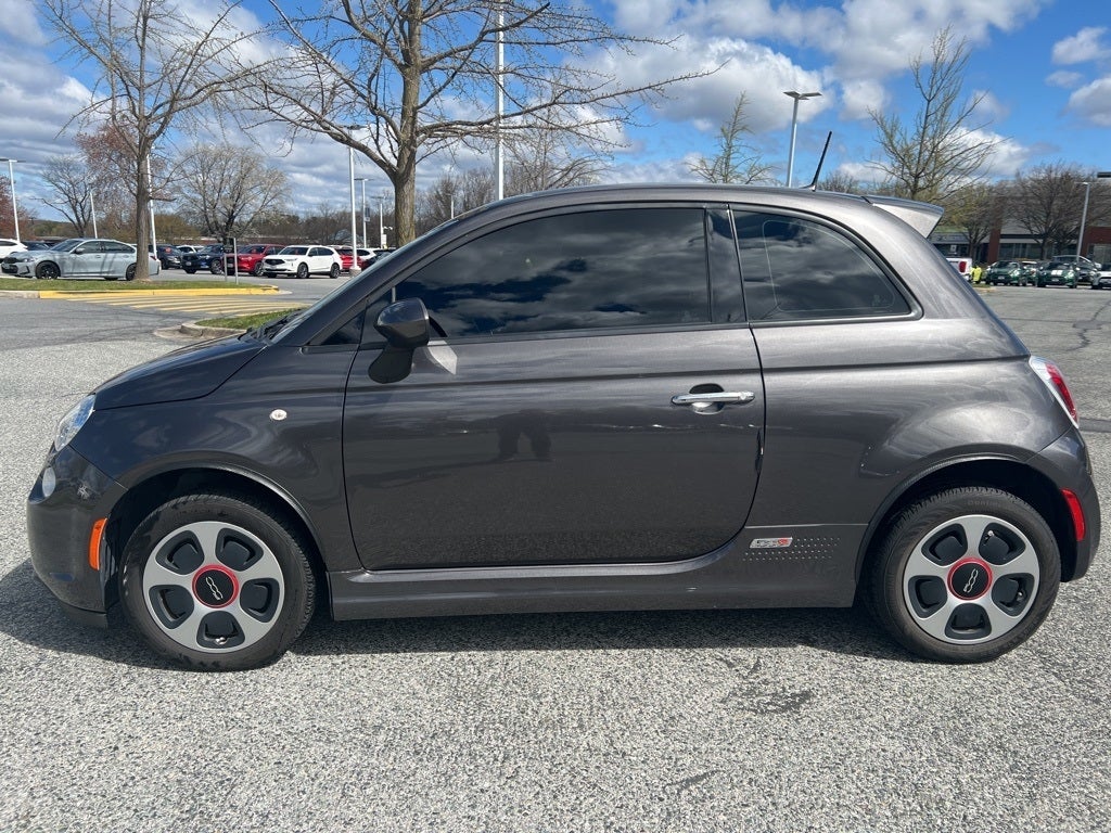 Used 2017 FIAT 500e Battery Electric with VIN 3C3CFFGE4HT625147 for sale in Camp Springs, MD