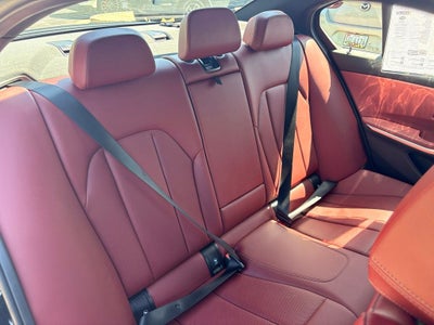 2025 BMW 3 Series 330i xDrive