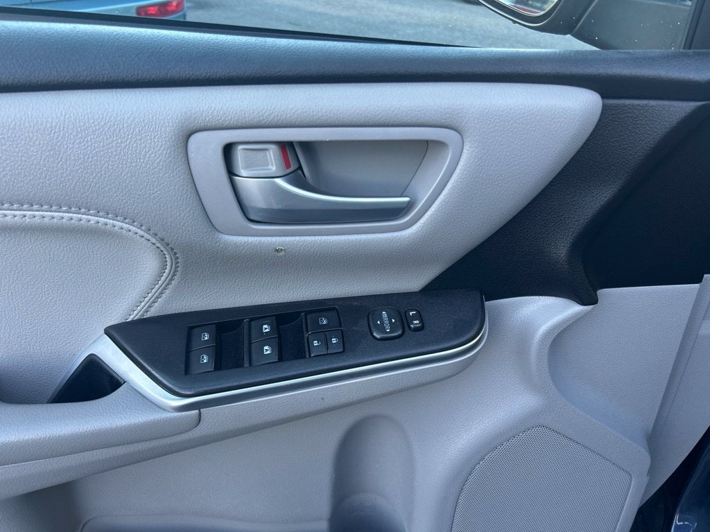 2017 Toyota Camry XLE