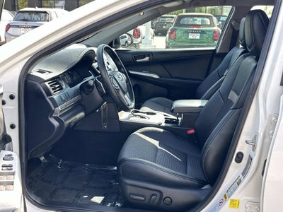 2013 Toyota Camry SE Sedan