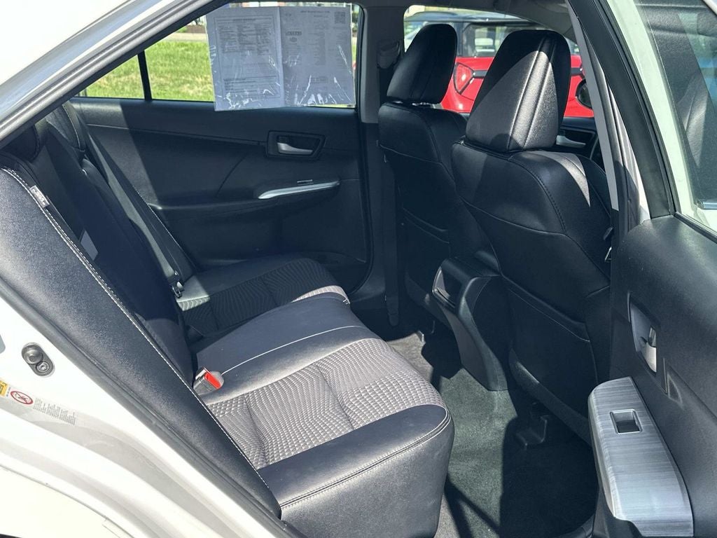 2013 Toyota Camry SE Sedan