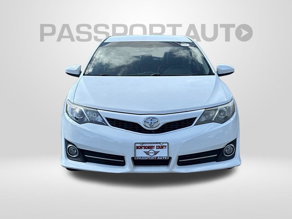 2013 Toyota Camry SE Sedan