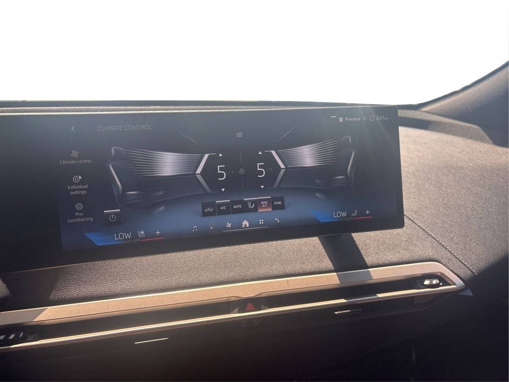 2025 BMW iX xDrive50 AWD