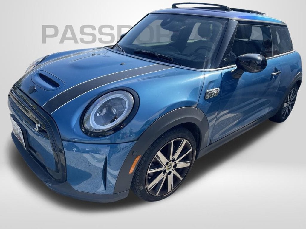 2024 MINI Cooper SE Electric Iconic Hardtop 2 Door