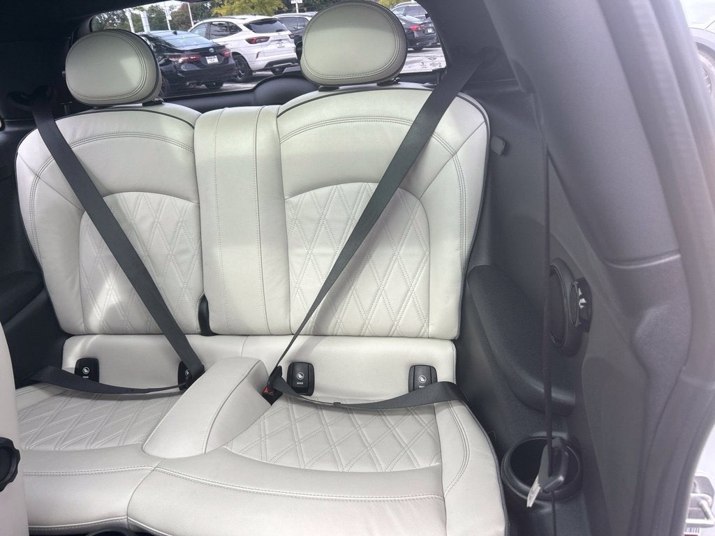 2022 MINI Cooper SE Electric Iconic Hardtop 2 Door