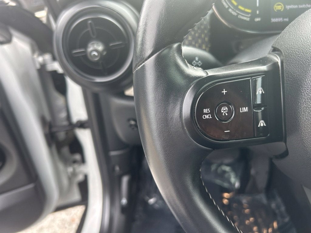 2022 MINI Cooper SE Electric Iconic Hardtop 2 Door