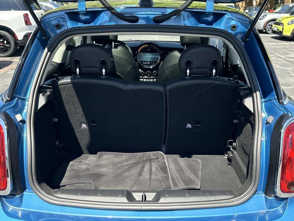 2024 MINI Cooper SE Electric Signature