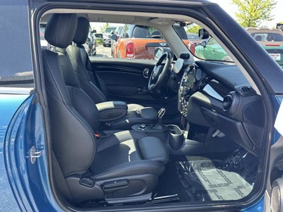 2024 MINI Cooper SE Electric Signature