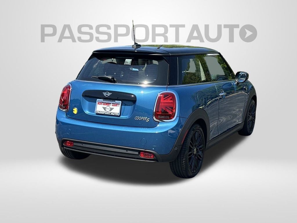 2024 MINI Cooper SE Electric Signature