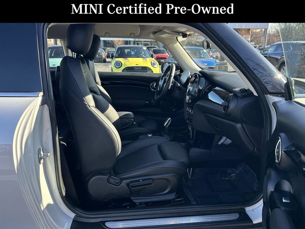 2022 MINI Cooper SE Electric Signature Hardtop 2 Door