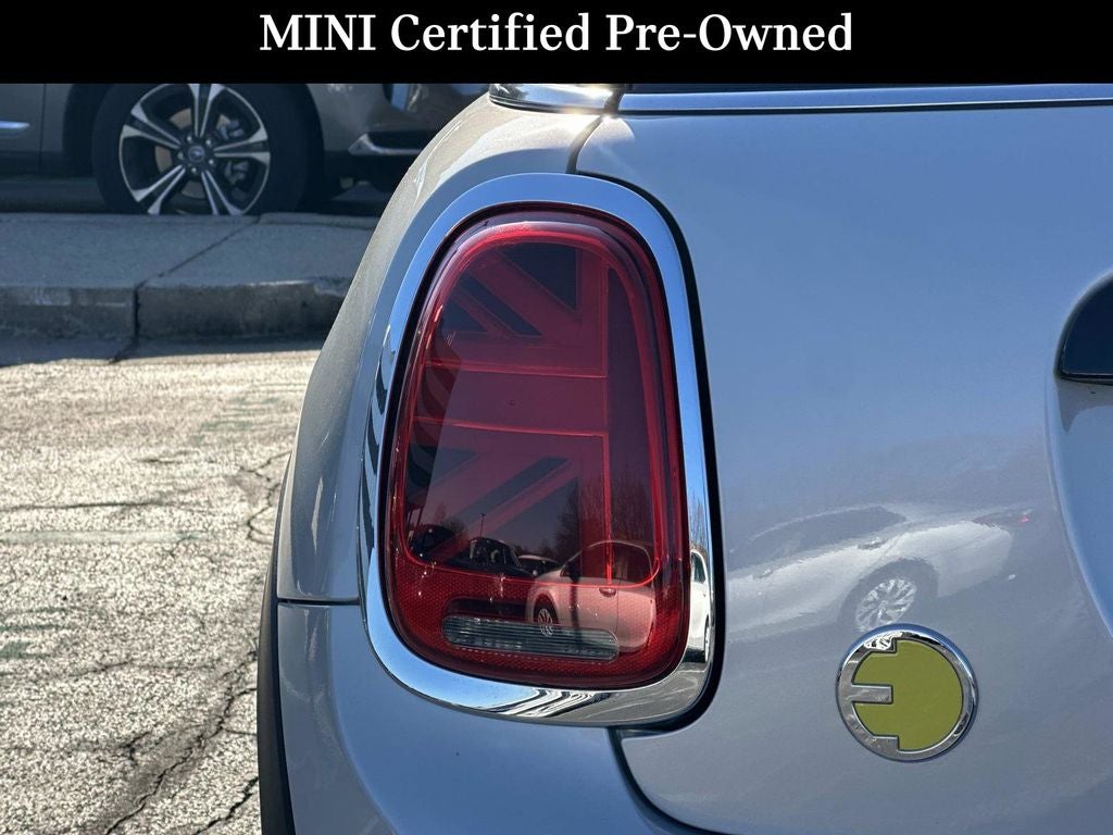 2022 MINI Cooper SE Electric Signature Hardtop 2 Door