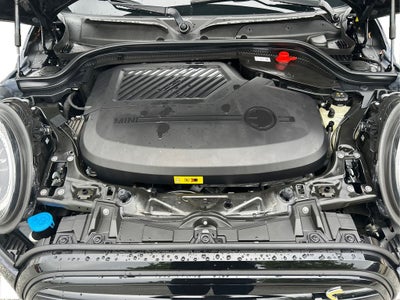 2024 MINI Cooper SE Electric Iconic