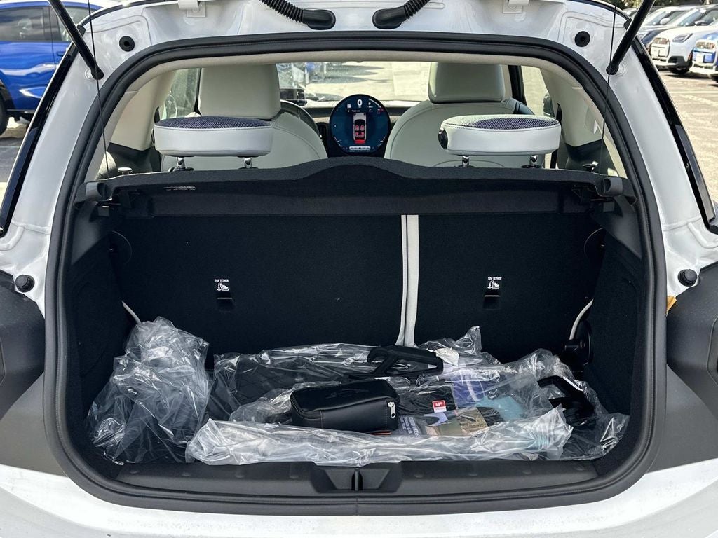 2026 MINI 2 Door Cooper Signature Plus