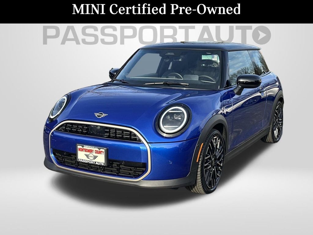 2025 MINI Cooper Signature Plus Hardtop 2 Door