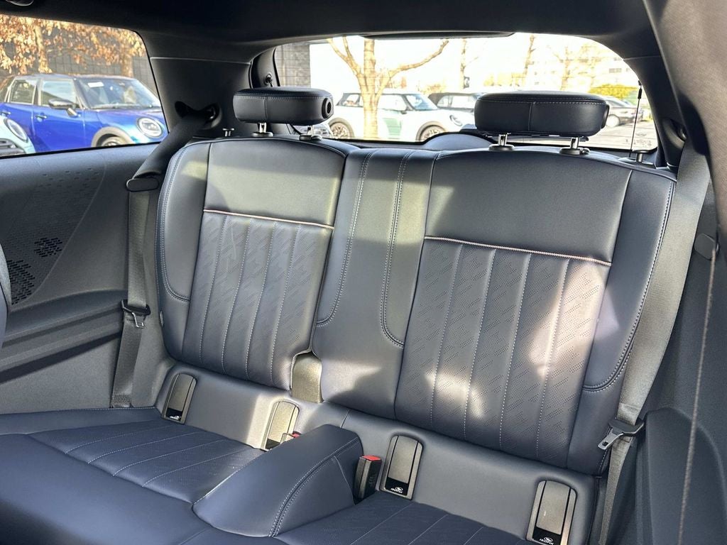 2025 MINI Cooper Signature Plus Hardtop 2 Door